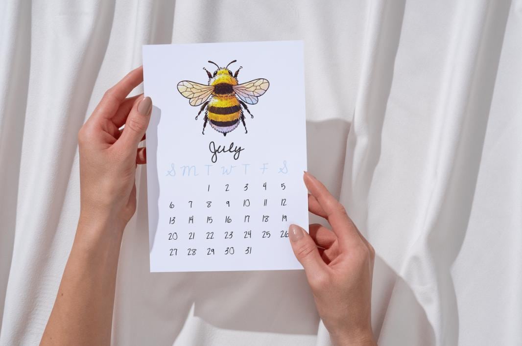 2025 Gardening-Themed Calendar Printable – A5 Monthly Design for Tracking Days – Digital Download, Sunday Start, No Holidays